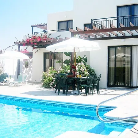 Aura Holiday Villas Villa