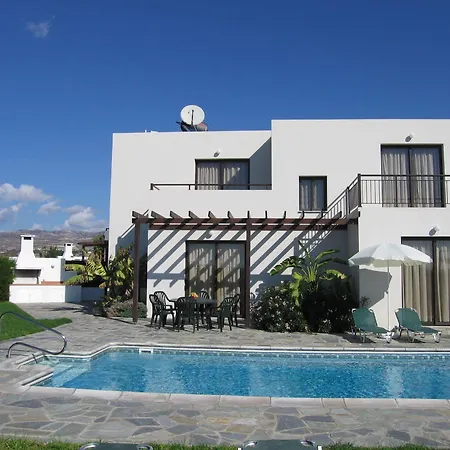Aura Holiday Villas * Paphos