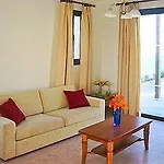 Aura Holiday Villas Villa