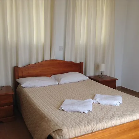 Aura Villa *